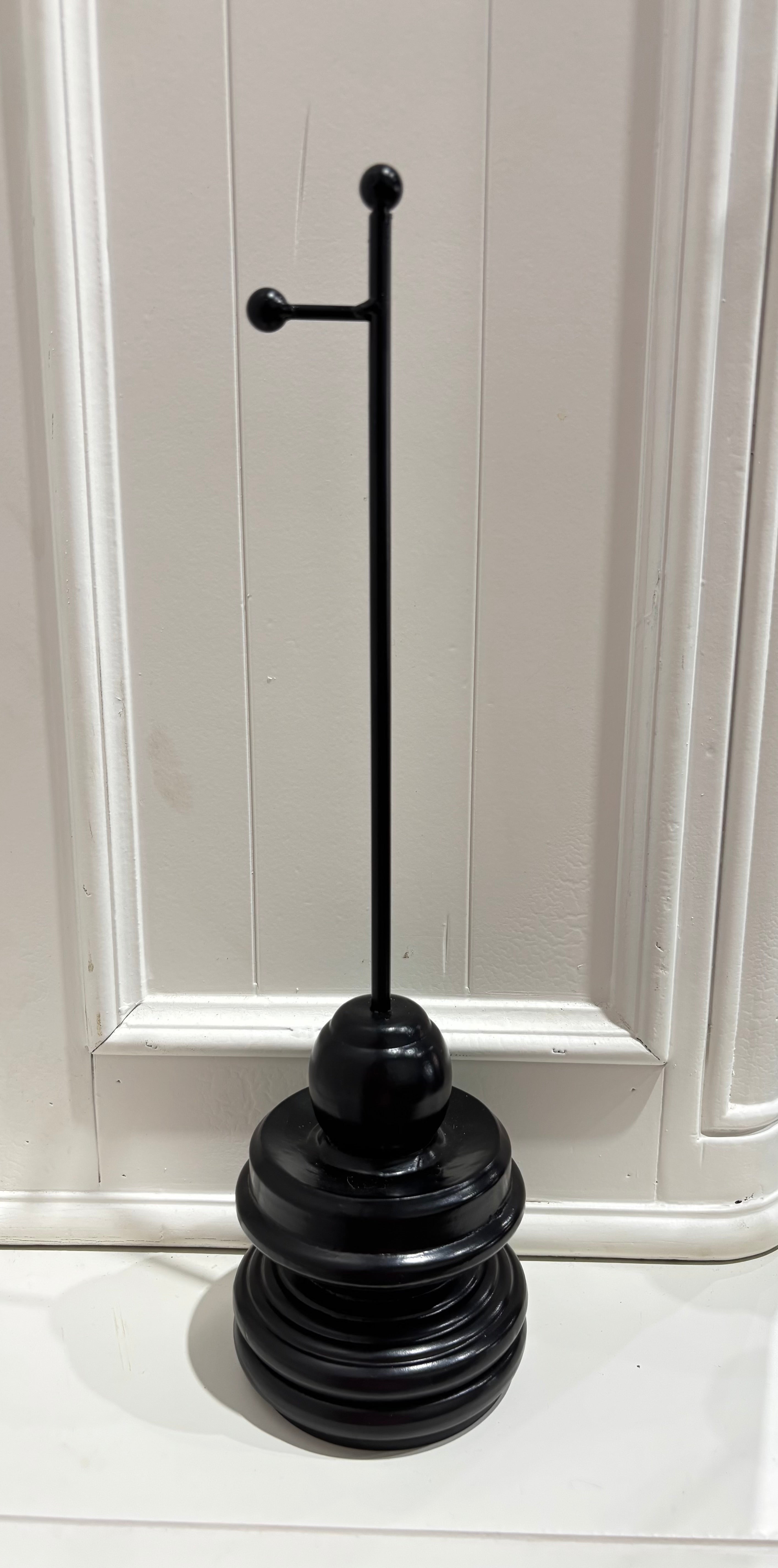 The RoundTop Collection Mini Gallery Stand