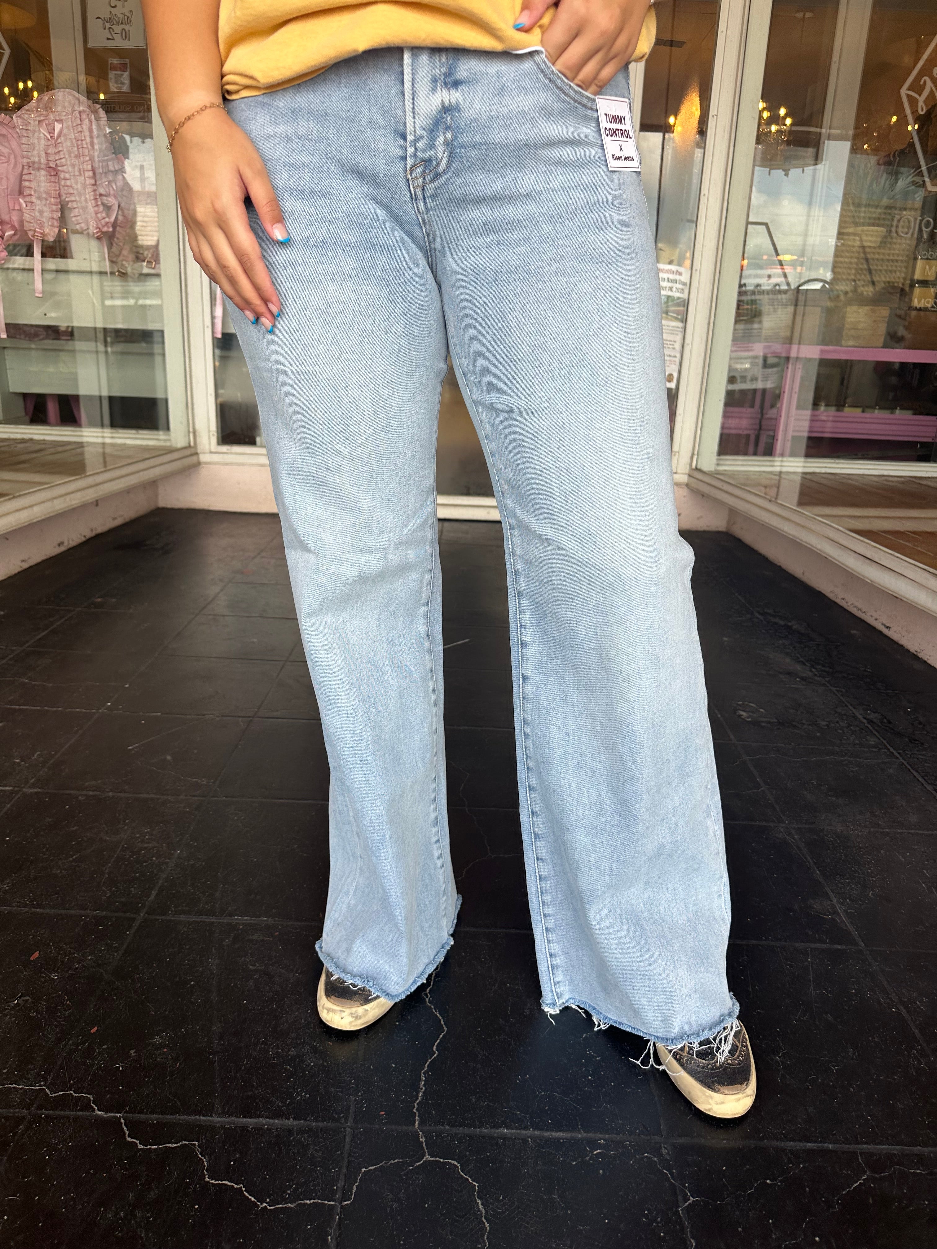 TC Low Rise Wide Led Raw Cut Hem Jean