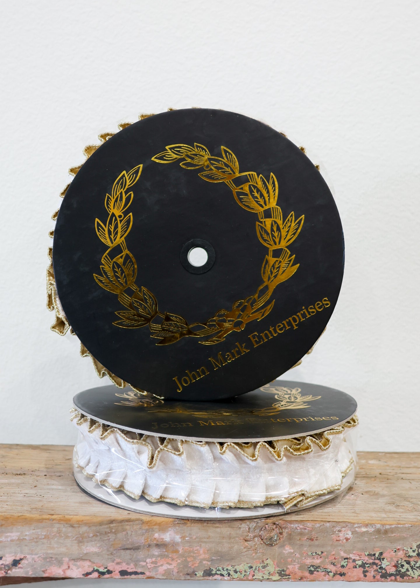 White Velvet Pleated Metallic Dupion DBL