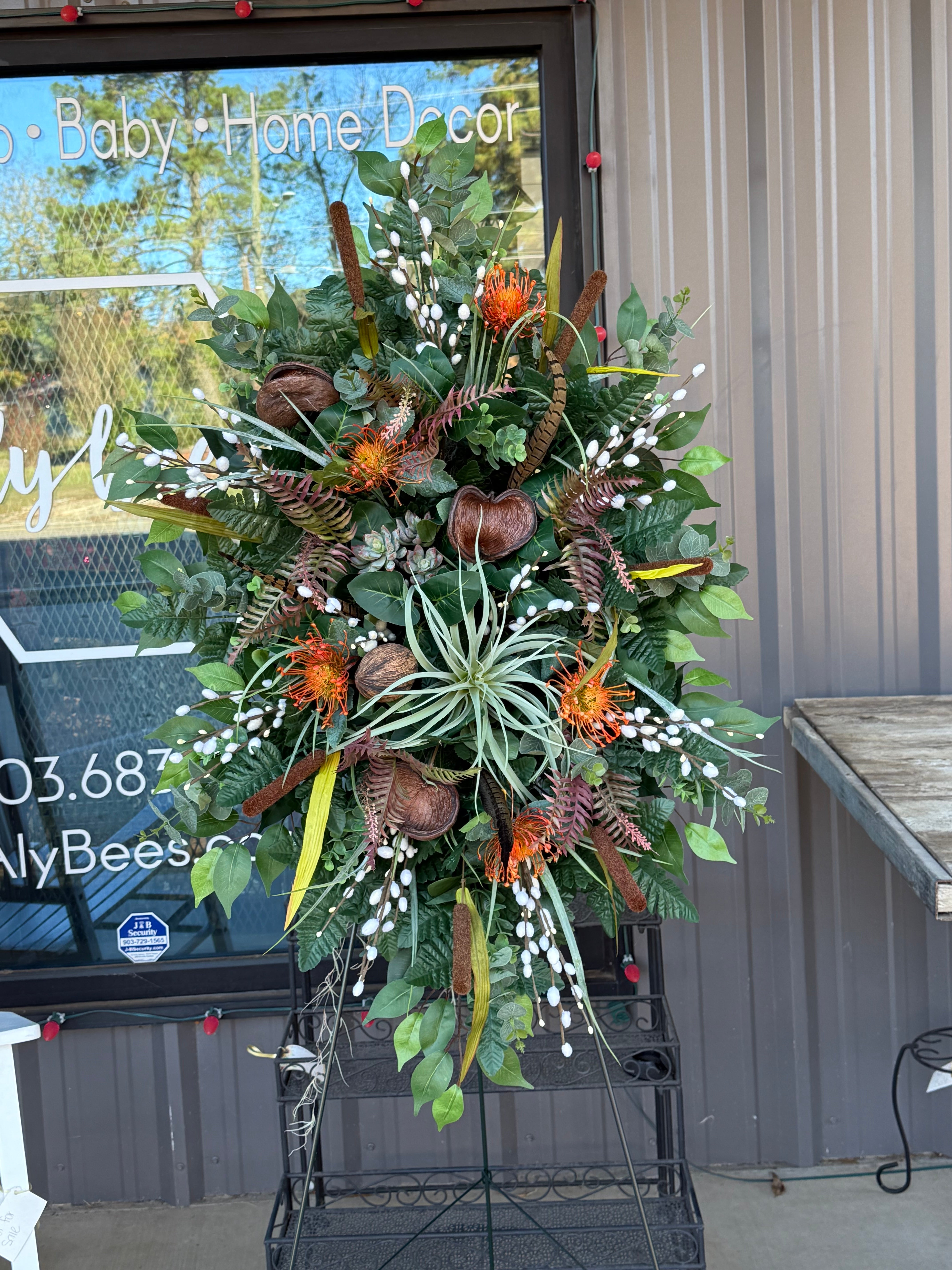 Masculine Silk Easel