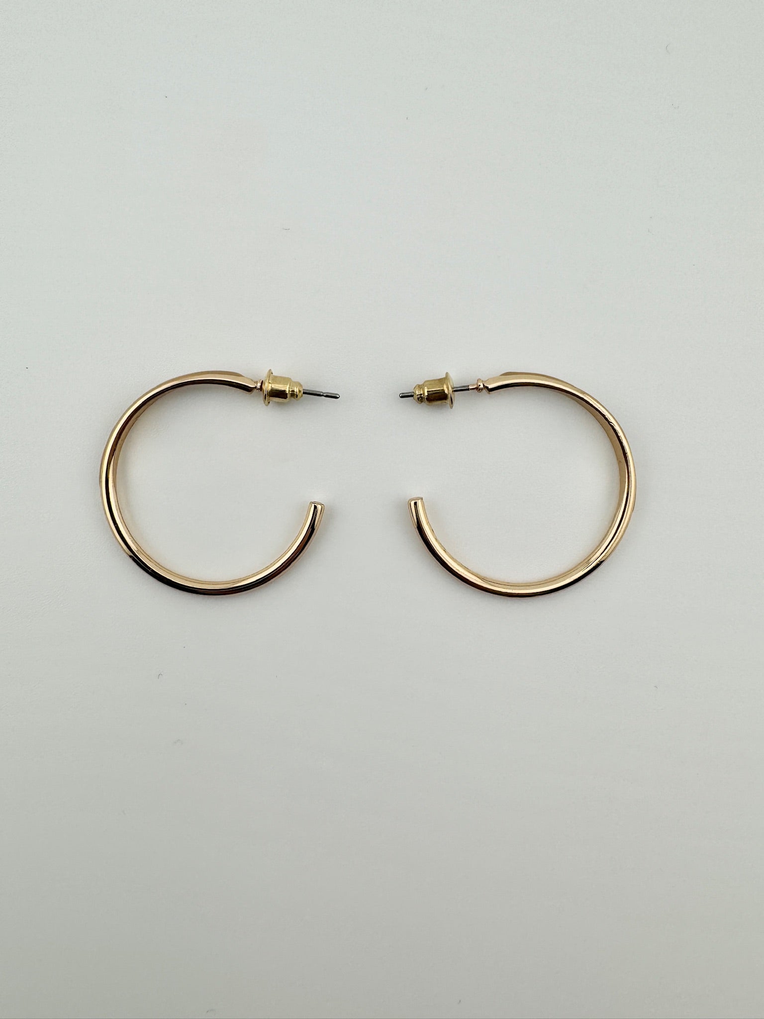 Dainty Hoop Earring