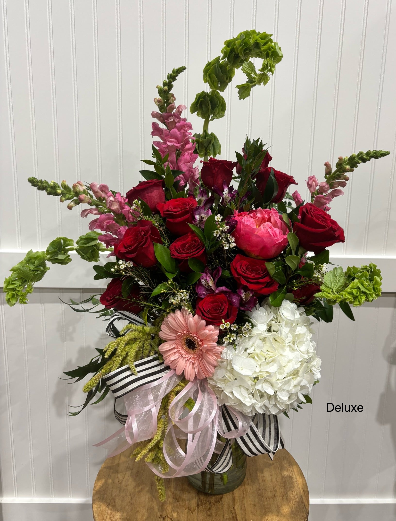 Aly Bee’s Signature Dozen Roses