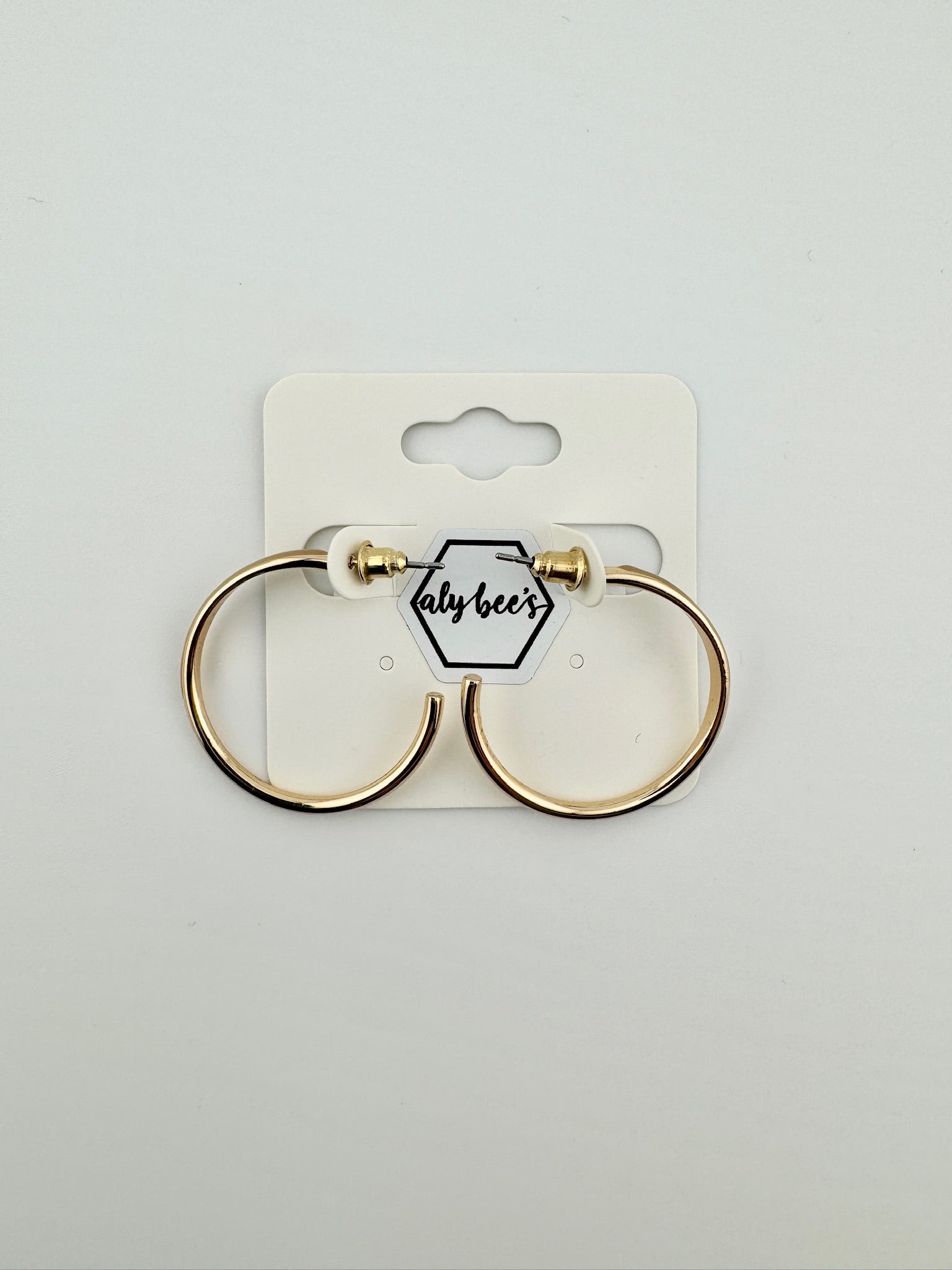 Dainty Hoop Earring