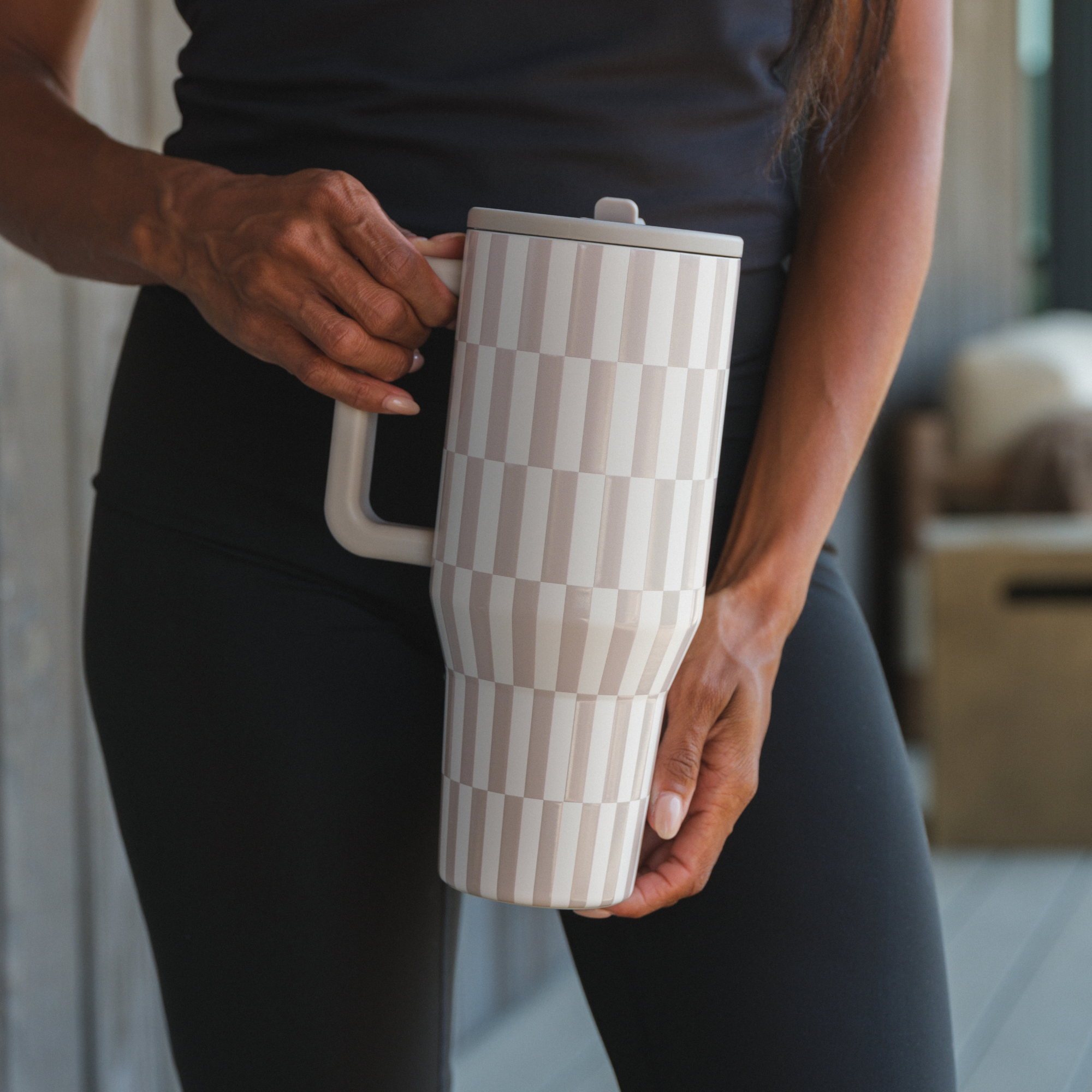 Latte HydroJug 40 oz Traveler Tumbler