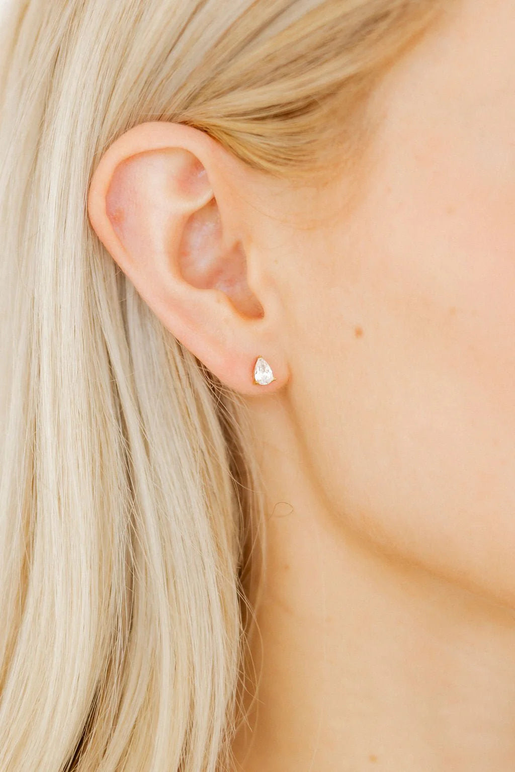 Linny Co Paige Pear Earring